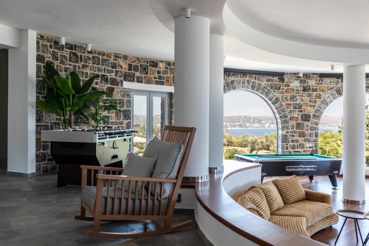 Pristine Seaview Villa , With 5-Star Resort Access ファリラキ エクステリア 写真